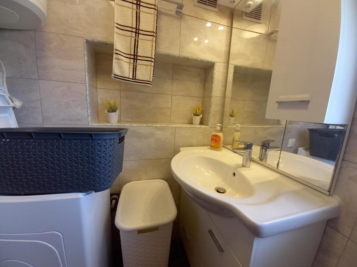 Apartment & Studio Vrdoljak Sveti Anton  外观 照片