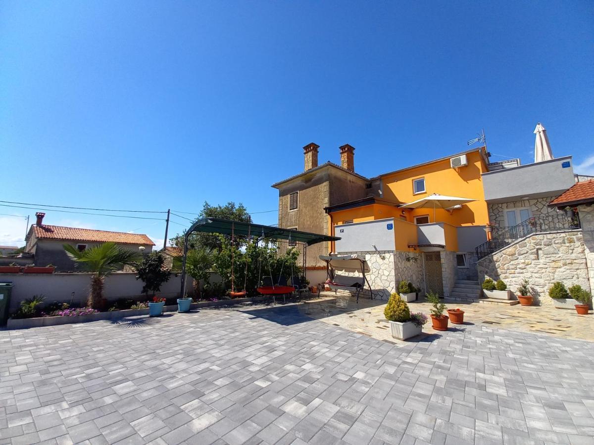 Apartment & Studio Vrdoljak Sveti Anton  外观 照片